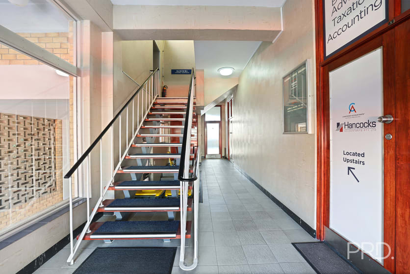1 & 5/82 Brisbane Street Tamworth NSW 2340 - Image 3