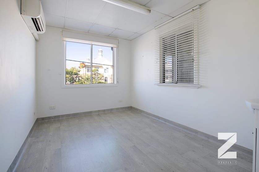 Click to view all images 9/344 Old Cleveland Road Coorparoo QLD 4151 - Image 3