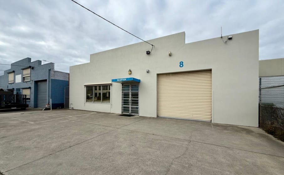 Click to view all images 8 Teton Court Highett VIC 3190 - Image 2
