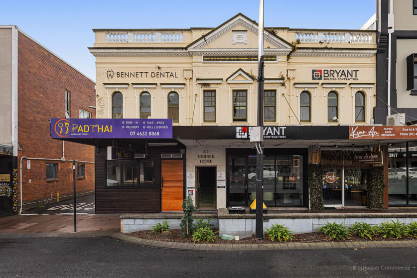 Click to view all images 3 / 213 Margaret Street Toowoomba City QLD 4350 - Image 1