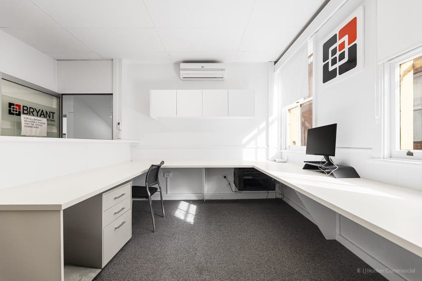 Click to view all images 3 / 213 Margaret Street Toowoomba City QLD 4350 - Image 3