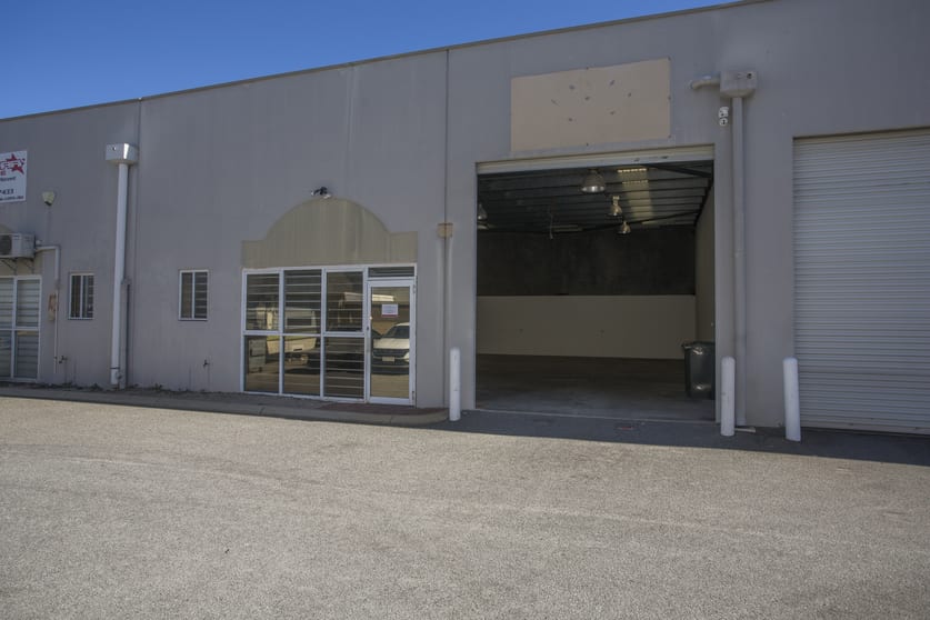 Click to view all images 4/21 Vale Street Malaga WA 6090 - Image 1