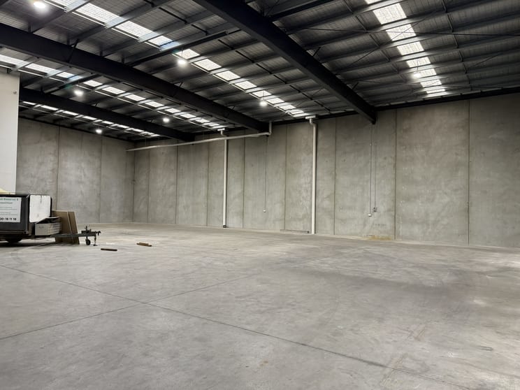 Click to view all images 5/19 Cornhill Street Ferntree Gully VIC 3156 - Image 3
