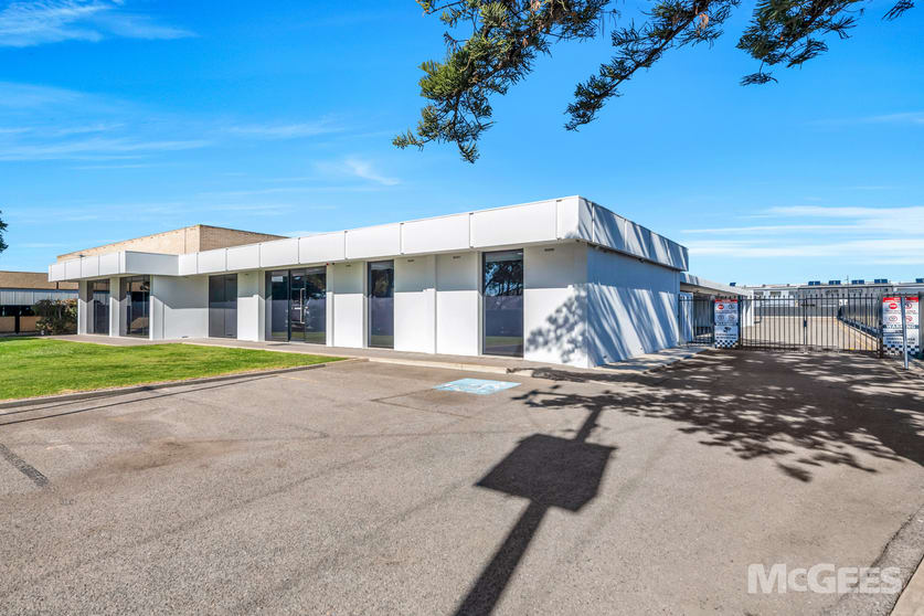 Click to view all images 7 Valetta Road Kidman Park SA 5025 - Image 2