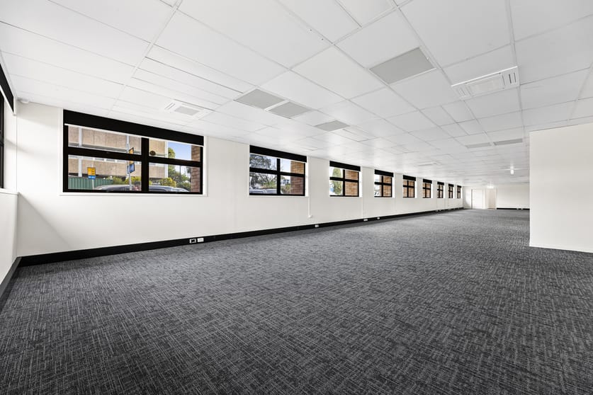 Click to view all images 5 Kitchener Street East Toowoomba QLD 4350 - Image 2