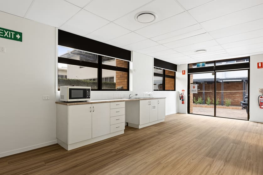 Click to view all images 5 Kitchener Street East Toowoomba QLD 4350 - Image 3