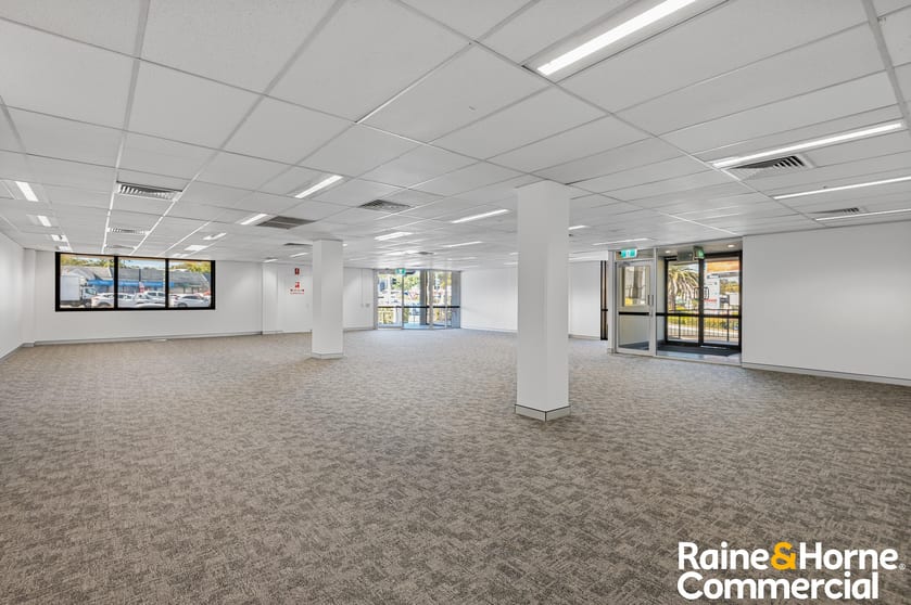 Click to view all images A & C/1356 Gympie Road Aspley QLD 4034 - Image 2