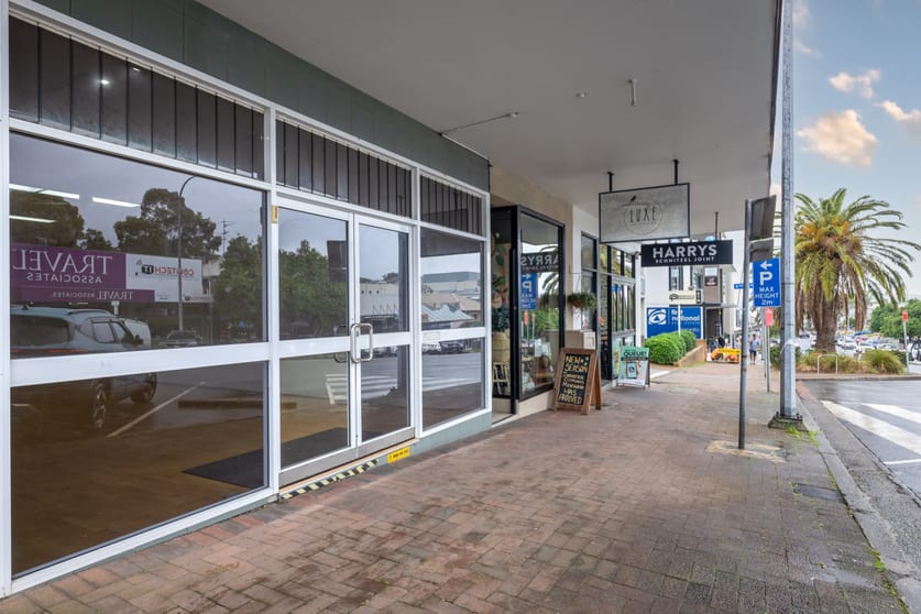 Click to view all images Unit 2, 49A The Boulevarde Toronto NSW 2283 - Image 2