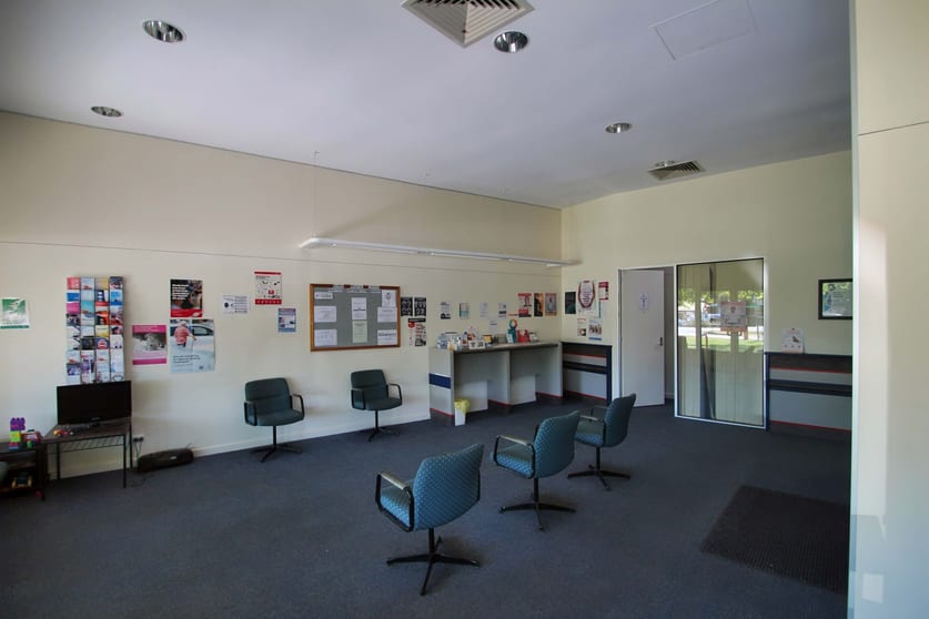 Click to view all images 6 Market Square Burra SA 5417 - Image 2