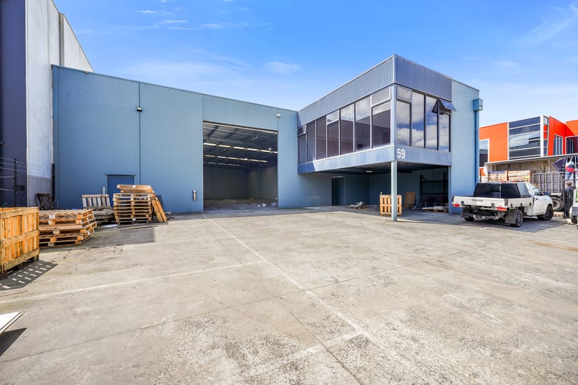 Click to view all images 59 Waterview Close Dandenong South VIC 3175 - Image 3