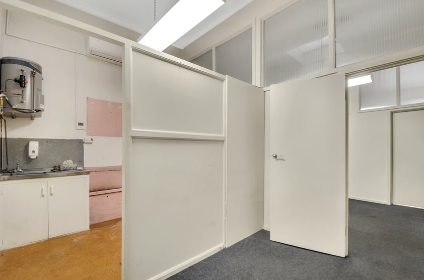 Click to view all images 2/21 Willoughby Road Crows Nest NSW 2065 - Image 3