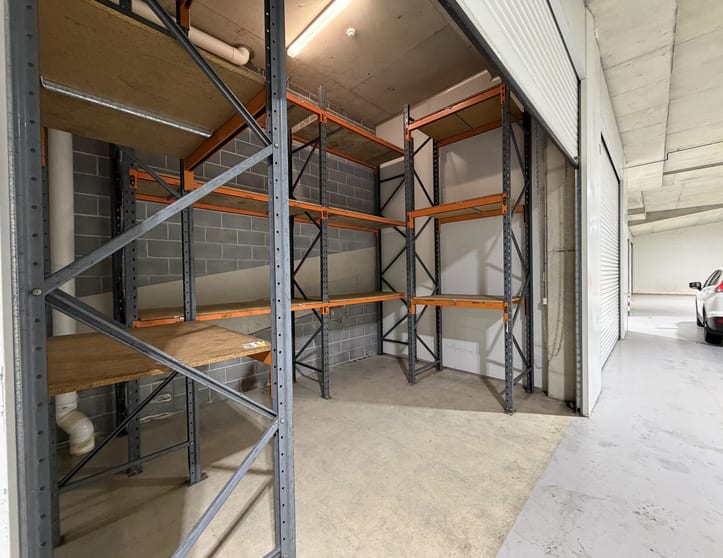 Click to view all images 17/4-8 Waine Street Freshwater NSW 2096 - Image 2