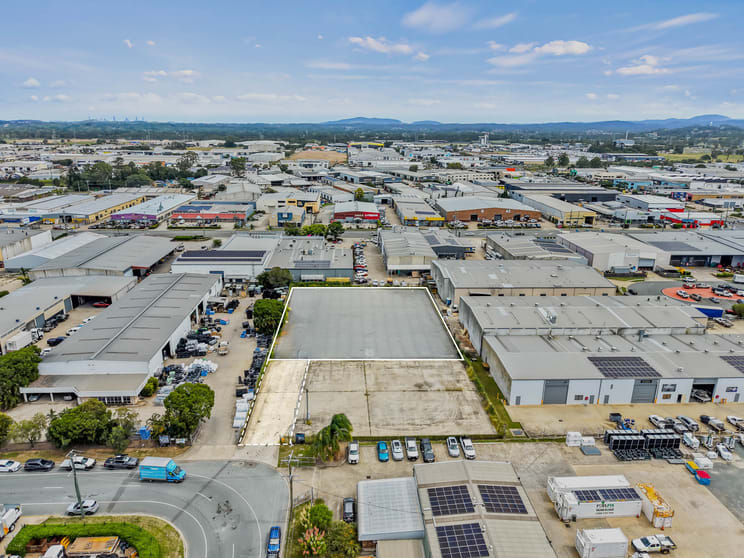 Click to view all images 11 Mackie Way Brendale QLD 4500 - Image 3