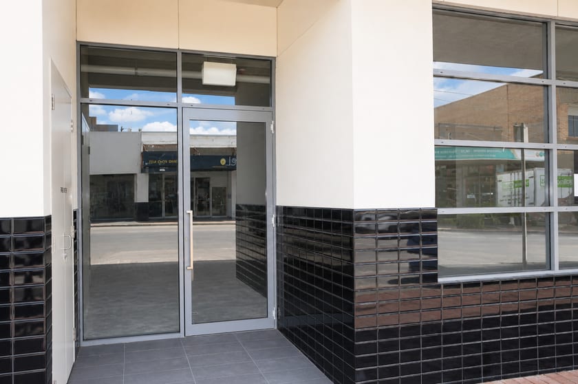 Click to view all images 3 & 4/405 Oxford Street Mount Hawthorn WA 6016 - Image 3