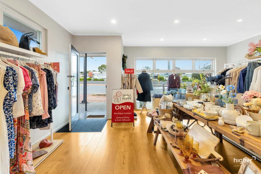 Click to view all images 132 Main Road Mclaren Vale SA 5171 - Image 1