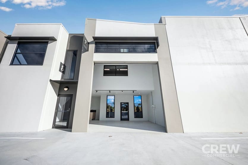 Click to view all images 2/10 Naves Drive Coomera QLD 4209 - Image 3