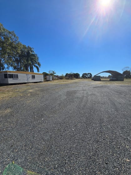 Click to view all images Gracemere QLD 4702 - Image 1