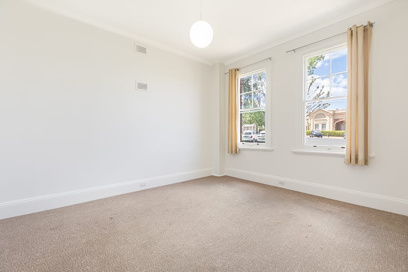 Click to view all images 4 Darling Street Tamworth NSW 2340 - Image 3