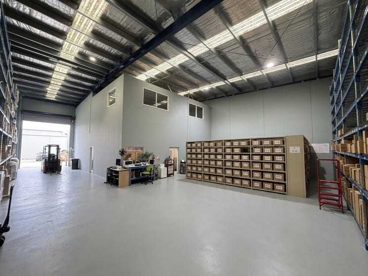 4/225 Ingles Street Port Melbourne VIC 3207 - Image 2