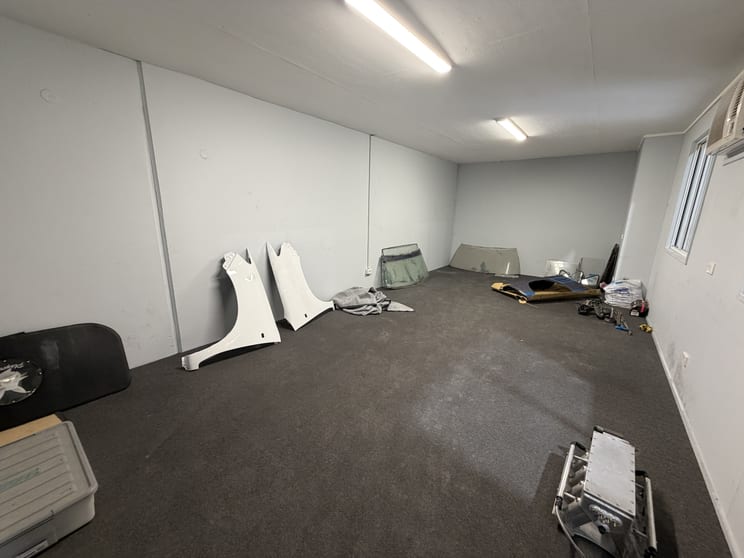 Click to view all images 17D Bult Drive Brendale QLD 4500 - Image 2