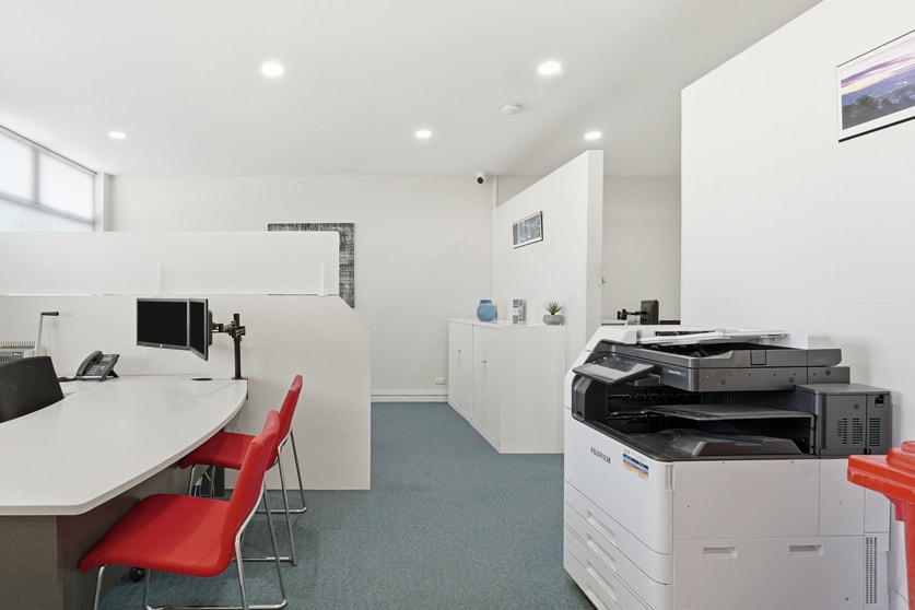 Click to view all images 231 Main Road Derwent Park TAS 7009 - Image 3