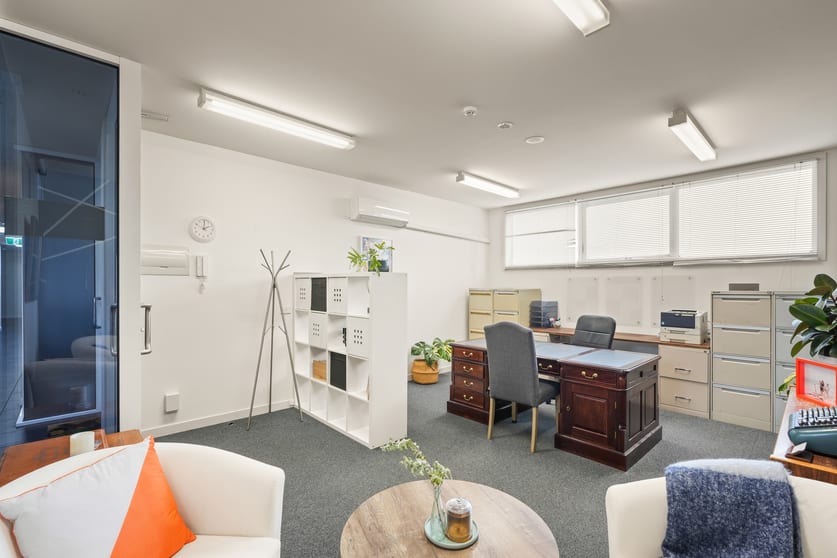 Click to view all images 25/981 North Road Murrumbeena VIC 3163 - Image 3