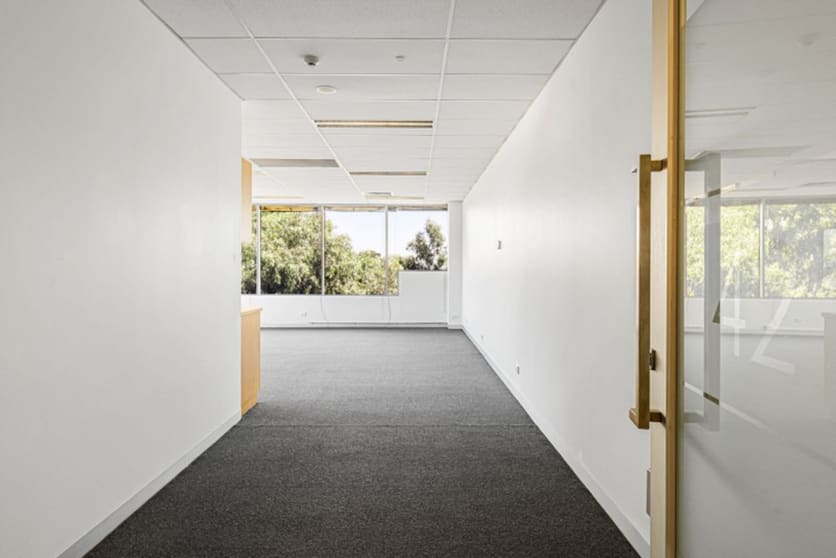 Click to view all images 14/296 Bay Road Cheltenham VIC 3192 - Image 3