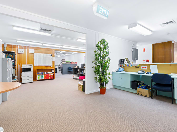 Click to view all images 109 Bolsover Street Rockhampton City QLD 4700 - Image 3