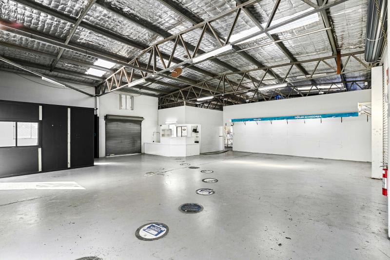 Click to view all images Lease C/80 Boat Harbour Drive Pialba QLD 4655 - Image 3