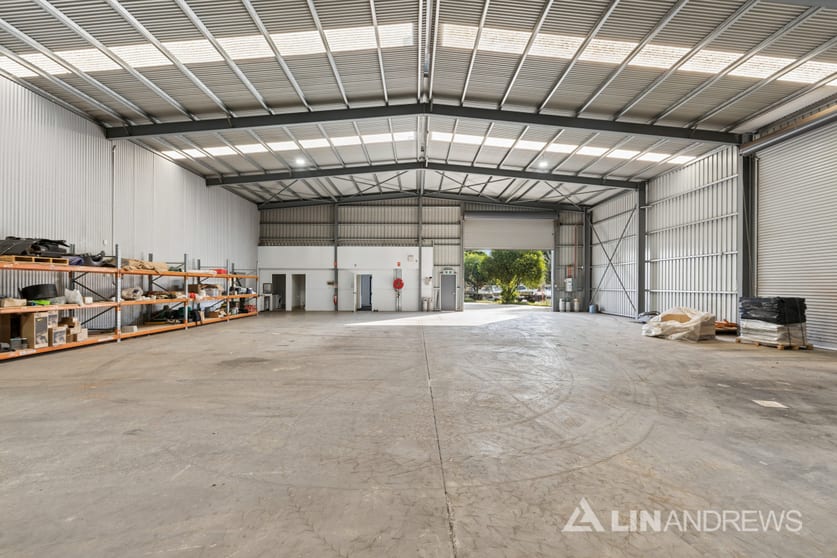 Click to view all images 18 Playford Crescent Salisbury North SA 5108 - Image 2