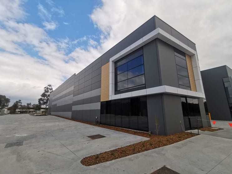 Click to view all images 12/21-43 Merrindale Drive Croydon South VIC 3136 - Image 1