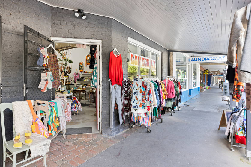 Click to view all images 1539 Burwood Hwy Tecoma VIC 3160 - Image 2