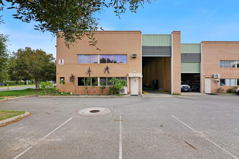 Click to view all images 1 McDermott Street Welshpool WA 6106 - Image 1