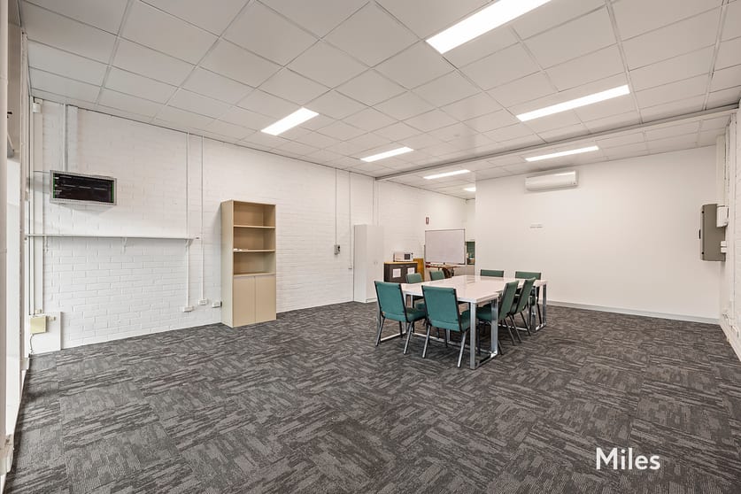 Click to view all images 183 Burgundy Street Heidelberg VIC 3084 - Image 3
