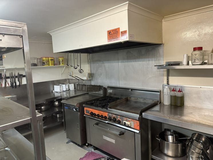 Click to view all images 51-55 Warwick Road Ipswich QLD 4305 - Image 1