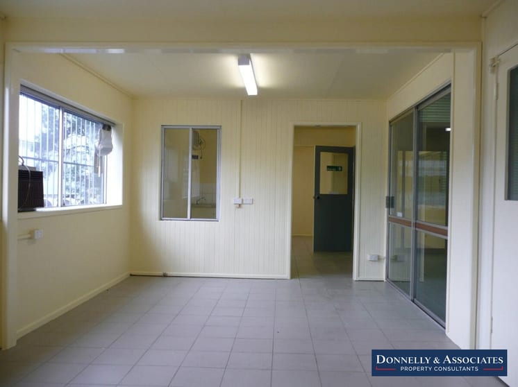 Click to view all images 4/94 Boniface Street Archerfield QLD 4108 - Image 3