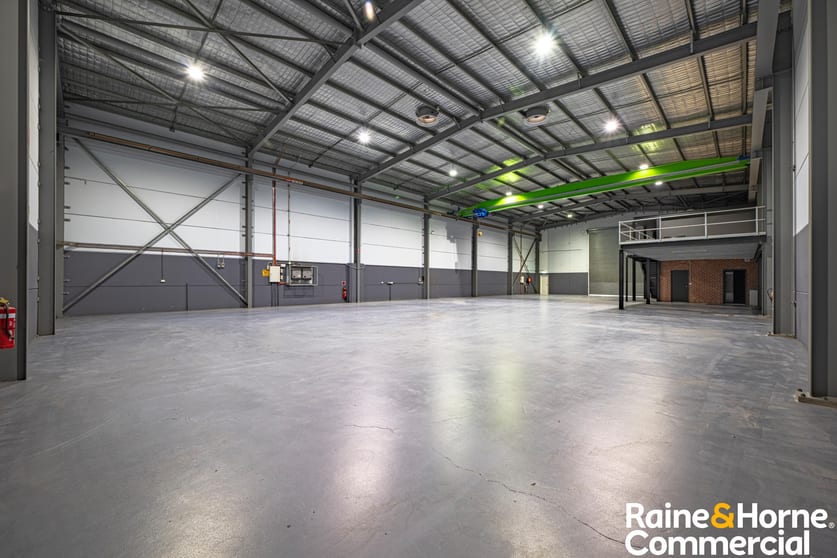 Click to view all images Unit 1/9 Garner Place Ingleburn NSW 2565 - Image 3