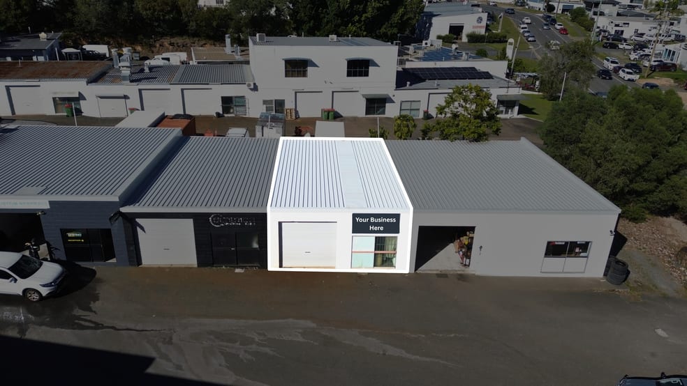 Click to view all images 2/15 Bailey Crescent Southport QLD 4215 - Image 3