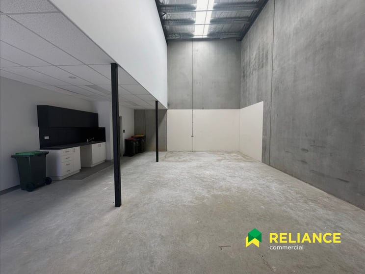 Click to view all images 19/20 Ponting Street Williamstown VIC 3016 - Image 2
