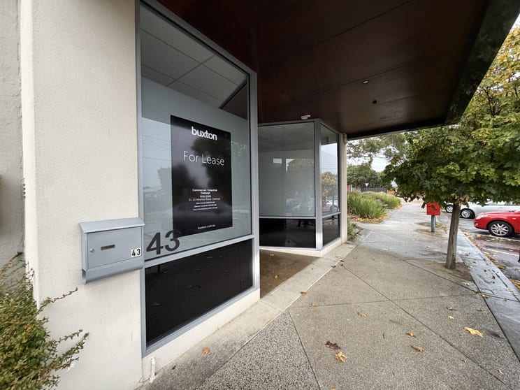 43 Clunies Ross Crescent Mulgrave VIC 3170 - Image 1