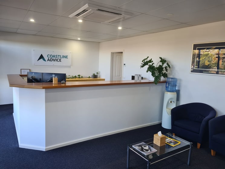 Click to view all images 33 Merimbula Dr Merimbula NSW 2548 - Image 2