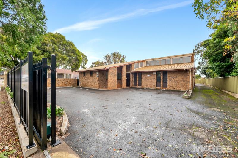 Click to view all images 1A William Avenue St Morris SA 5068 - Image 2