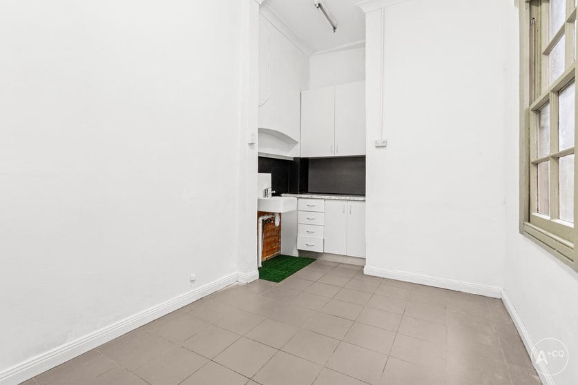 Click to view all images 310 Bourke Street Darlinghurst NSW 2010 - Image 2