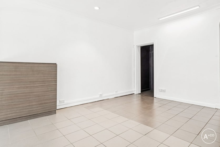 Click to view all images 310 Bourke Street Darlinghurst NSW 2010 - Image 3