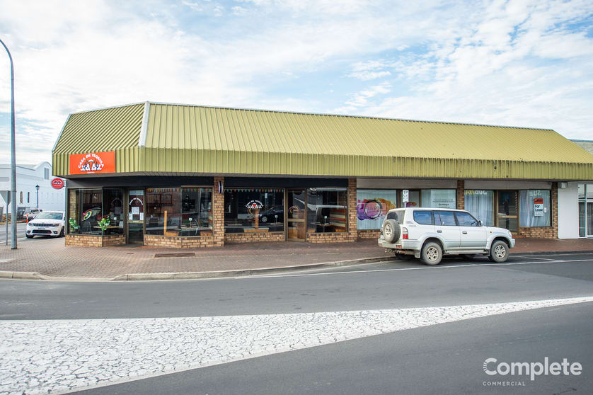Click to view all images 3 & 4/2 MITCHELL STREET Mount Gambier SA 5290 - Image 3