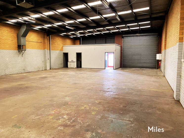 2/22 Norwich Avenue Thomastown VIC 3074 - Image 2