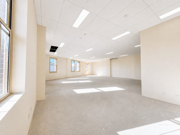 Click to view all images Multiple Options, Level 2/185 Peats Ferry Road Hornsby NSW 2077 - Image 2
