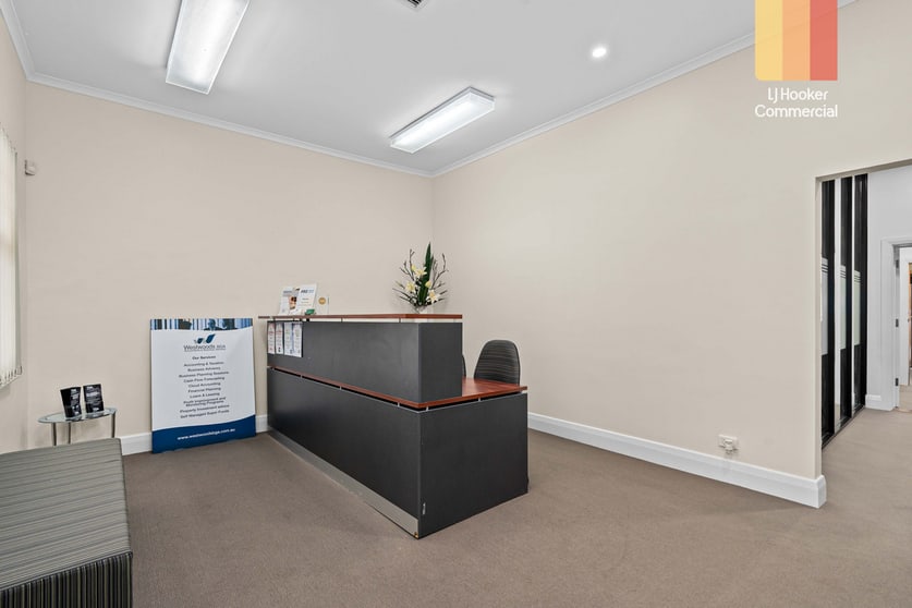 211 Grange Road Findon SA 5023 - Image 3