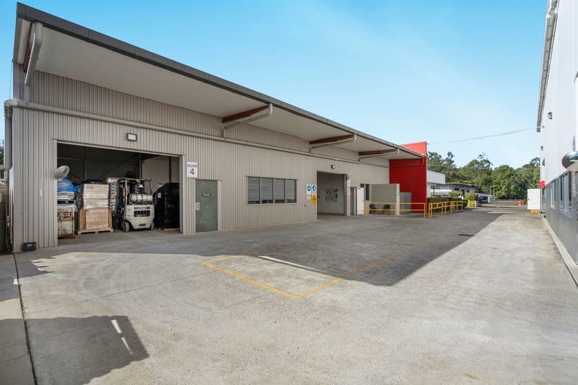 Click to view all images 7 Pound Street West Ipswich QLD 4305 - Image 2