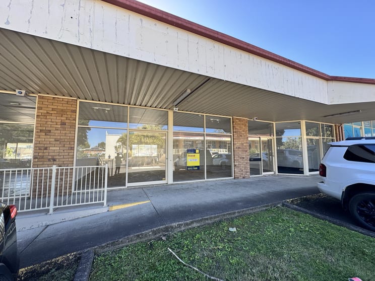 Click to view all images 2B/7 Turner Street Beerwah QLD 4519 - Image 1